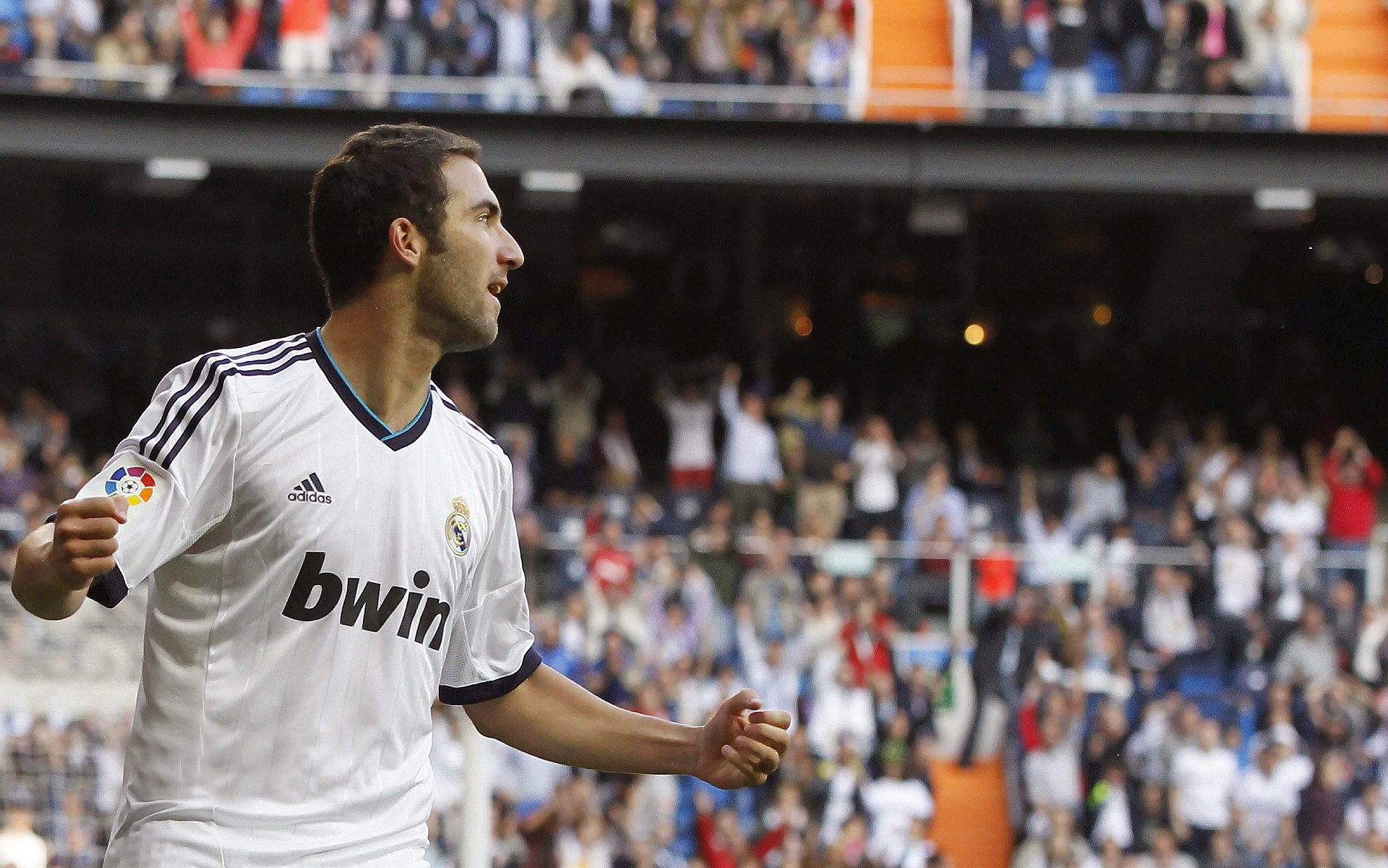 “中超新赛季引入多项创新规则，比赛更加激烈精彩”，2021中超新赛制